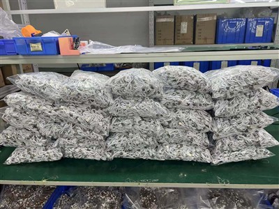 40000 stycken USB C-laddningskabel Leverans